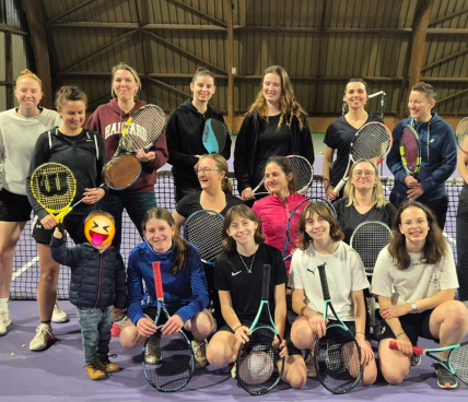 TENNIS – 🎾Soirée spéciale Journée de la Femme !