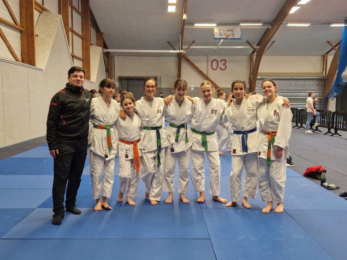 adele-aux-regions-equipes-minimes